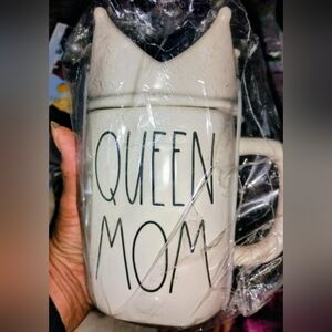 Rae Dunn Queen Mom Mug in Cream and Black